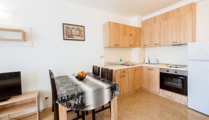 KRISTAL_BEACH_APARTHOTEL_NESSEBAR_BULGARIA_AIR_TOUR_TRAVEL